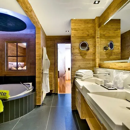 Pete - Private - Alpine Boutique 4*