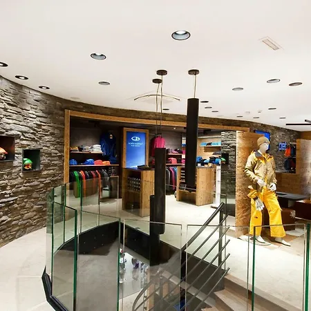 Pete - Private - Alpine Boutique 4*